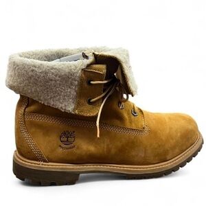 Womens Timberland Teddy Fleece Fold Boots size 10 M